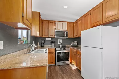 3557 Kenora Dr #6, Spring Valley, CA 91977 photo 2