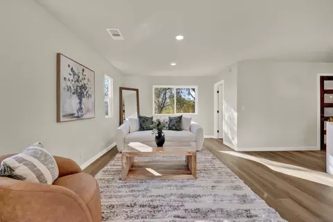 Living - 14407 Mountain Rd, Poway, CA 92064 photo 5 of 6