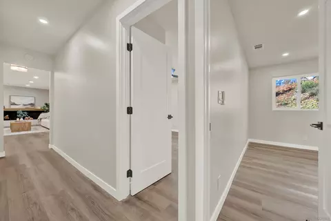 Entry Way - 14407 Mountain Rd, Poway, CA 92064 photo 6 of 6