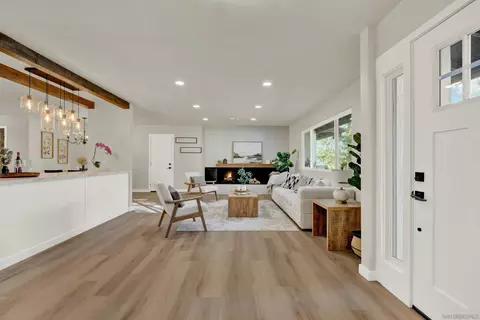Living - 14407 Mountain Rd, Poway, CA 92064 photo 1 of 6