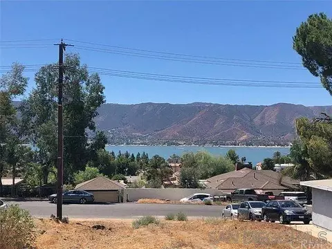 1007 W Sumner Ave #4, Lake Elsinore, CA 92530