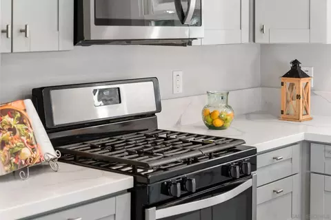 Kitchen - 222 Gull Pl, El Cajon, CA 92019 photo 7 of 7