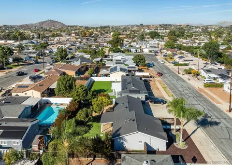 View/Area - 222 Gull Pl, El Cajon, CA 92019 photo 2 of 10