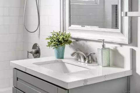 Bath - 222 Gull Pl, El Cajon, CA 92019 photo 5 of 5