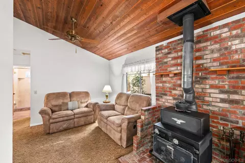 Living - 7662 Pine Blvd, Pine Valley, CA 91962 photo 3 of 4