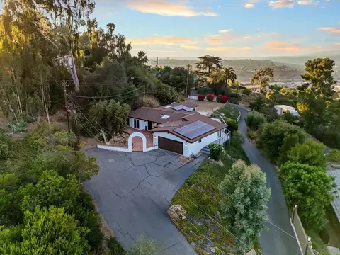View/Area - 5030 Helix Ter, La Mesa, CA 91941 photo 1 of 11