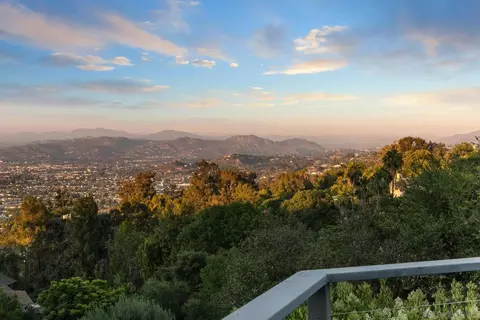 View/Area - 5030 Helix Ter, La Mesa, CA 91941 photo 3 of 11
