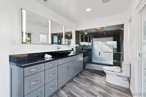 Bath - 5030 Helix Ter, La Mesa, CA 91941 photo 5 of 7