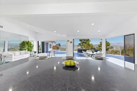 Kitchen - 5030 Helix Ter, La Mesa, CA 91941 photo 10 of 12
