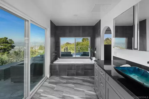 Bath - 5030 Helix Ter, La Mesa, CA 91941 photo 6 of 7
