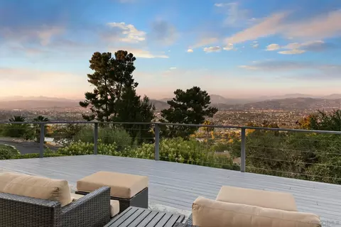 Exterior - 5030 Helix Ter, La Mesa, CA 91941 photo 13 of 14