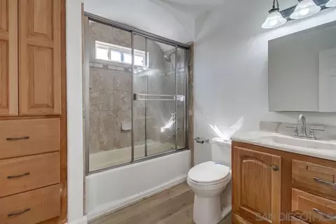 Bath - 796-98 W Washington Ave, El Cajon, CA 92020 photo 3 of 5