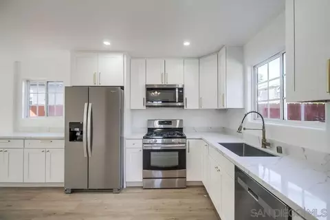 Kitchen - 796-98 W Washington Ave, El Cajon, CA 92020 photo 5 of 5