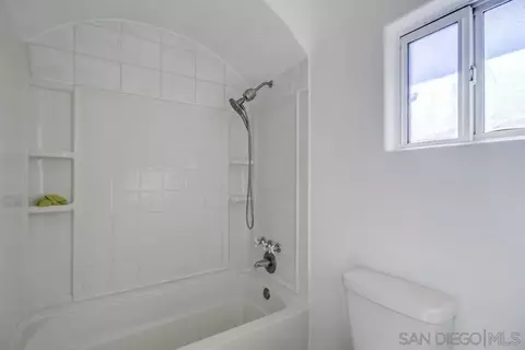 Bath - 796-98 W Washington Ave, El Cajon, CA 92020 photo 5 of 5