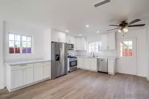 Kitchen - 796-98 W Washington Ave, El Cajon, CA 92020 photo 3 of 5
