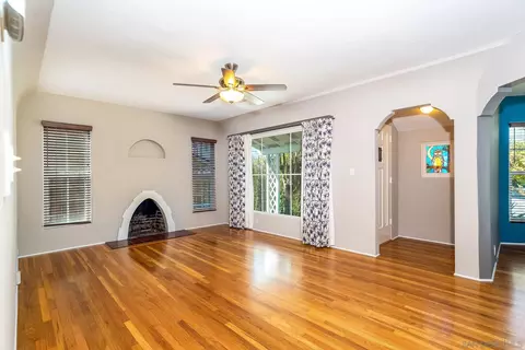 7595 Saranac Ave, La Mesa, CA 91942 photo 5