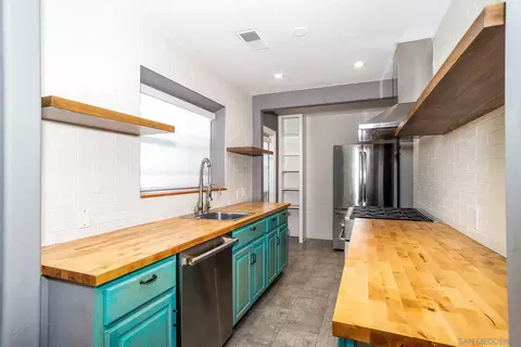 7595 Saranac Ave, La Mesa, CA 91942 photo 8