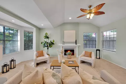 Living - 2010 Palsero Ave, Escondido, CA 92029 photo 4 of 7