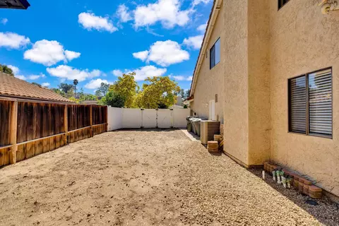 Exterior - 2010 Palsero Ave, Escondido, CA 92029 photo 7 of 7