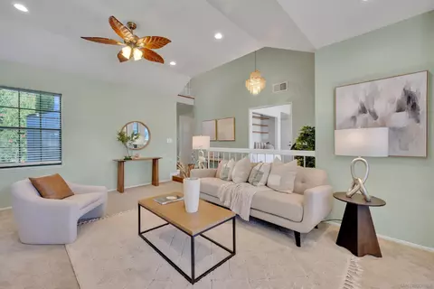 Living - 2010 Palsero Ave, Escondido, CA 92029 photo 3 of 7