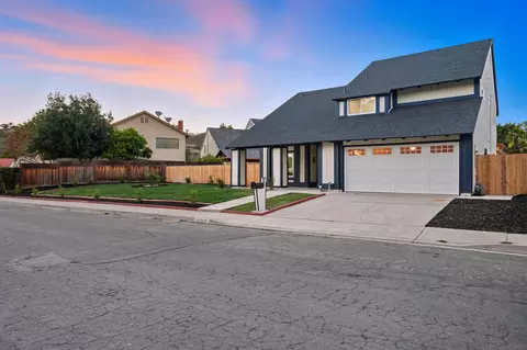 9562 Benavente St, San Diego, CA 92129