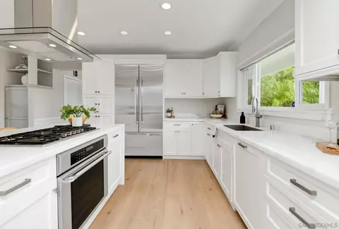 Kitchen - 302 E Ave, Coronado, CA 92118 photo 2 of 4