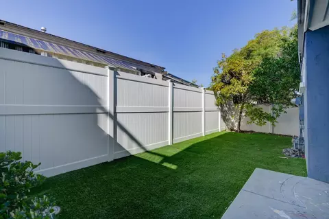 Exterior - 302 E Ave, Coronado, CA 92118 photo 6 of 13