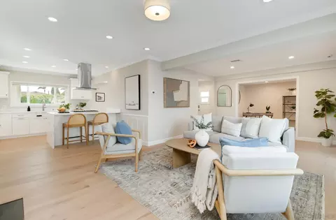 Living - 302 E Ave, Coronado, CA 92118 photo 2 of 4