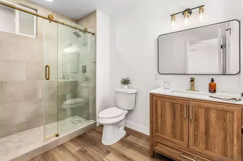 Bath - 4137 Alana Cir, Oceanside, CA 92056 photo 2 of 2