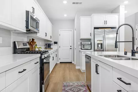 1776 Whitmore Loop, Chula Vista, CA 91913 photo 6