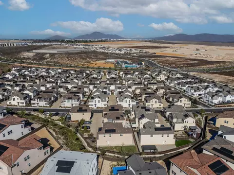 1776 Whitmore Loop, Chula Vista, CA 91913 photo 35