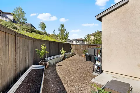 1776 Whitmore Loop, Chula Vista, CA 91913 photo 31