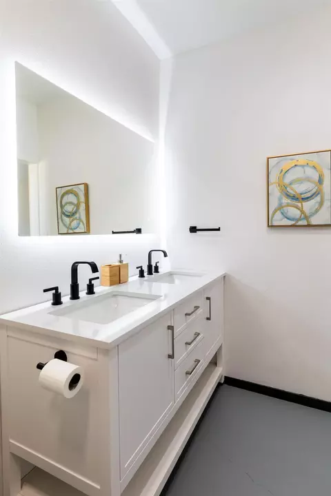 Bath - 5066 Lear Ave, Twentynine Palms, CA 92277 photo 12 of 15
