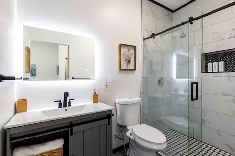 Bath - 5066 Lear Ave, Twentynine Palms, CA 92277 photo 1 of 15