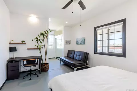 Bedroom - 5066 Lear Ave, Twentynine Palms, CA 92277 photo 3 of 21