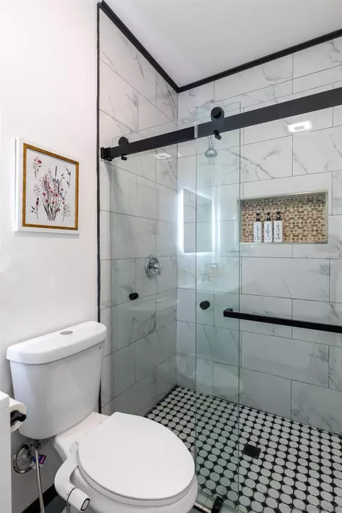 Bath - 5066 Lear Ave, Twentynine Palms, CA 92277 photo 5 of 15