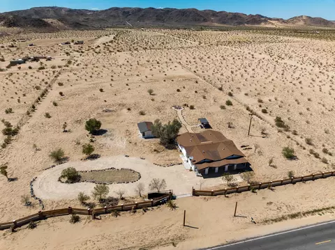 View/Area - 5066 Lear Ave, Twentynine Palms, CA 92277 photo 3 of 4