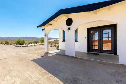 Exterior - 5066 Lear Ave, Twentynine Palms, CA 92277 photo 4 of 6
