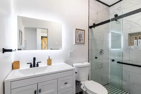 Bath - 5066 Lear Ave, Twentynine Palms, CA 92277 photo 4 of 15
