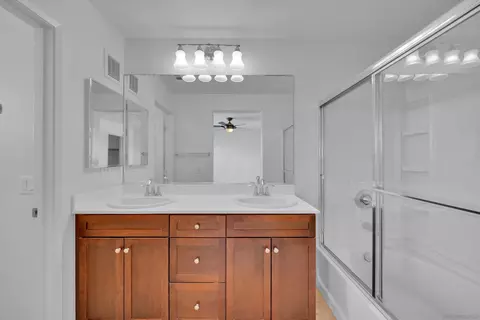 Bath - 1507 Calabria St, Santee, CA 92071 photo 6 of 6