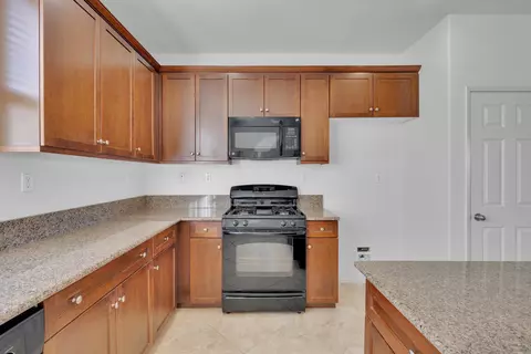 Kitchen - 1507 Calabria St, Santee, CA 92071 photo 3 of 3