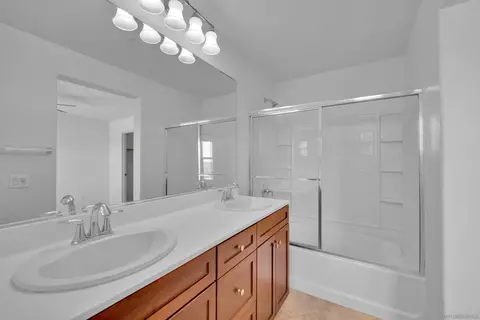 Bath - 1507 Calabria St, Santee, CA 92071 photo 1 of 6