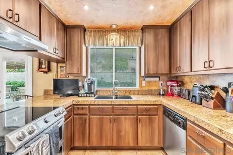 Kitchen - 392 D St, Ramona, CA 92065 photo 3 of 5