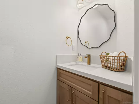 Bath - 4137 Pindar Way, Oceanside, CA 92056 photo 4 of 8