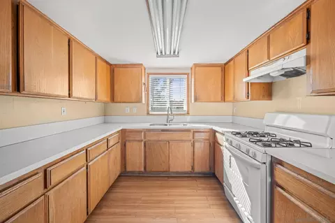 Kitchen - 1703 Ashley, Ramona, CA 92065 photo 2 of 2