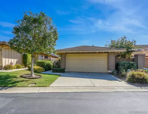 8541 Circle R Crse, Escondido, CA 92026 photo 9