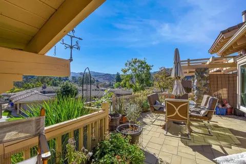 8541 Circle R Crse, Escondido, CA 92026 photo 5