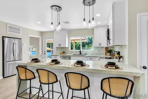 13725 Adrian St, Poway, CA 92064