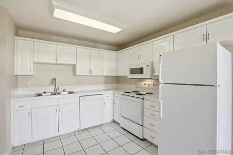 525 N Beech St #23, Escondido, CA 92025 photo 8