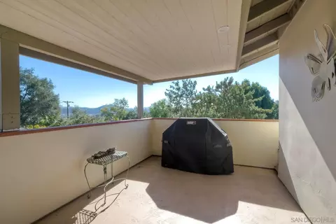 Exterior - 2848 Sunset Hls, Escondido, CA 92025 photo 10 of 25